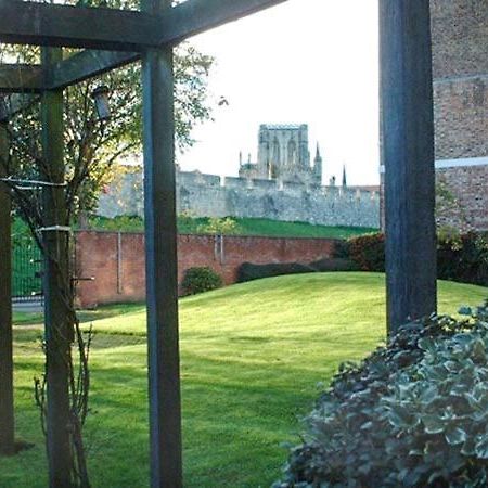 The Feversham York Dış mekan fotoğraf